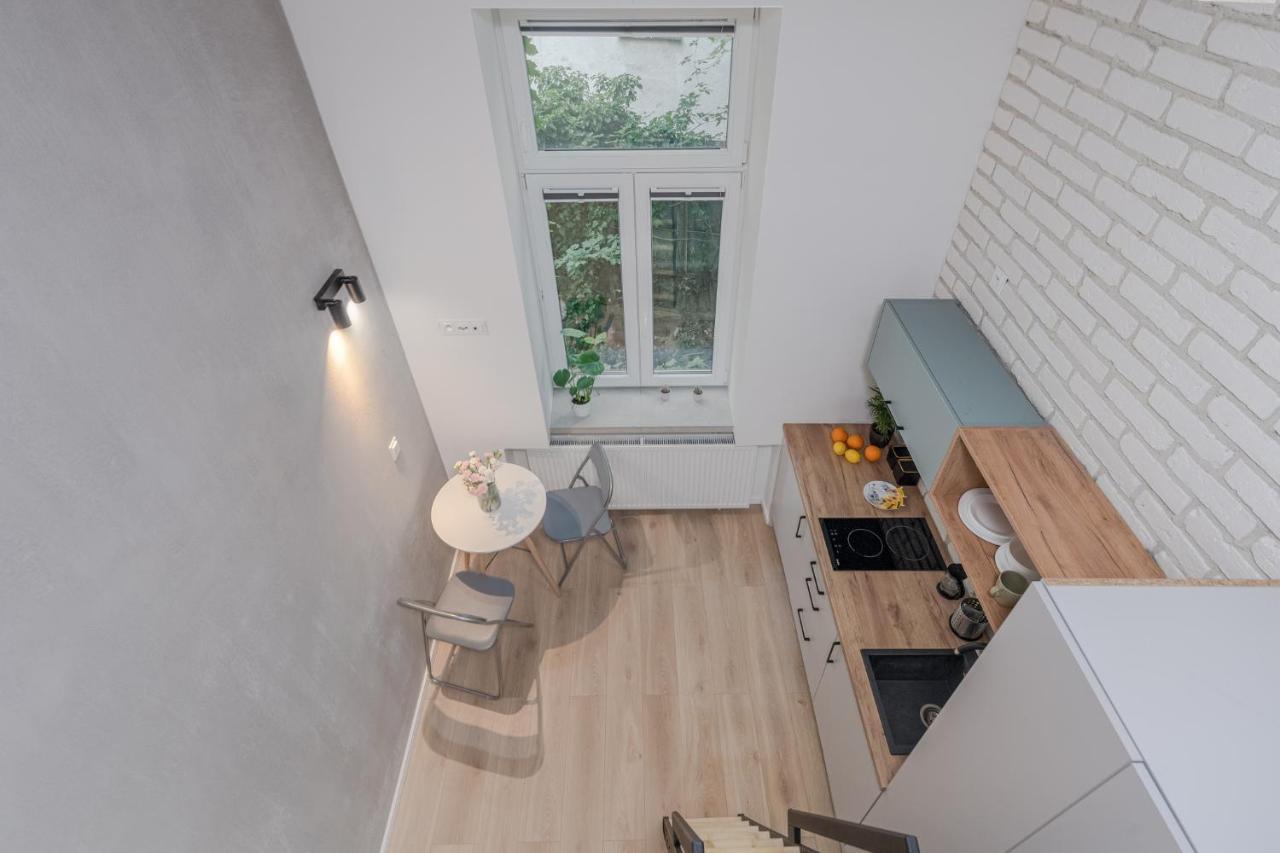 Parkside Fresh Apartments - Old Town Guesthouse - By Upstairs คราคูฟ ภายนอก รูปภาพ