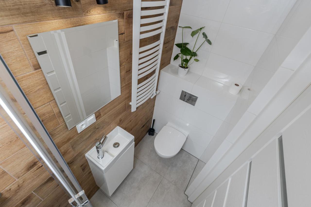 Parkside Fresh Apartments - Old Town Guesthouse - By Upstairs คราคูฟ ภายนอก รูปภาพ