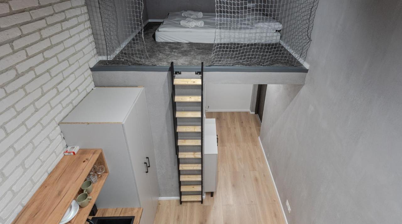 Parkside Fresh Apartments - Old Town Guesthouse - By Upstairs คราคูฟ ภายนอก รูปภาพ